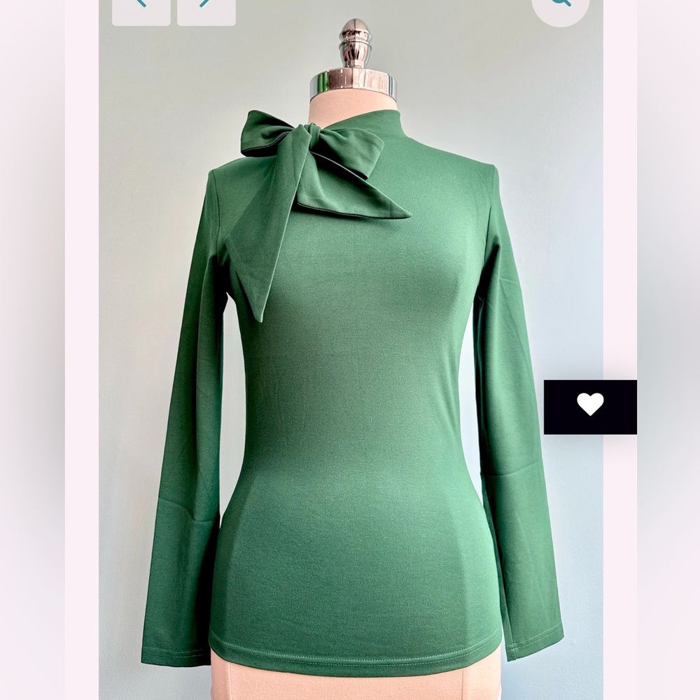 Voodoo Vixen Green Fitted Tie Front Blouse